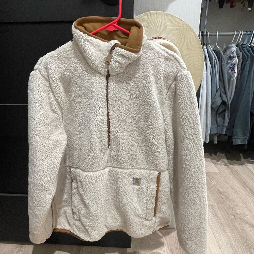 NWOT Women’s Carhartt Sherpa 1/4 zip